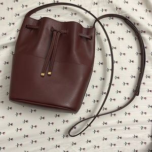 Cuyana leather bucket bag
